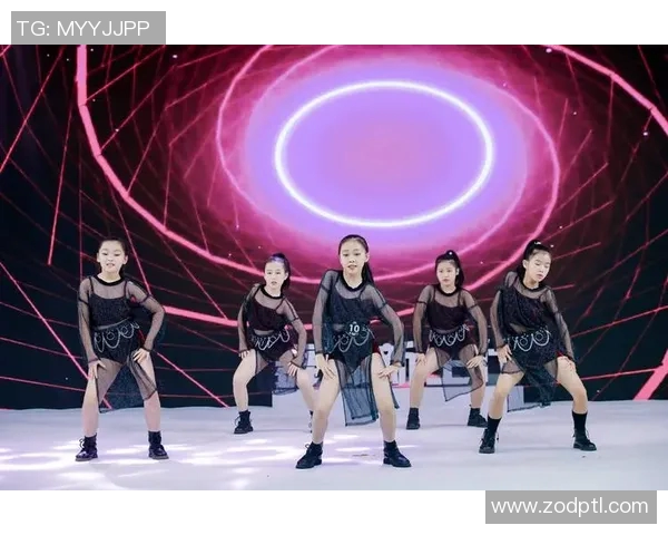 广州街舞队灵活性训练揭秘探索运动与艺术的完美结合